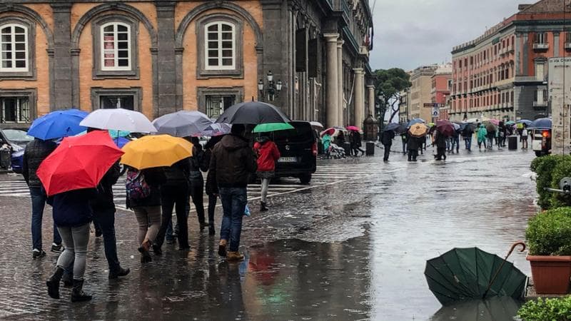 Previsioni meteorologiche: attese nuove precipitazioni e nevicate a quote basse. Aumento delle temperature e vento di Scirocco. 1