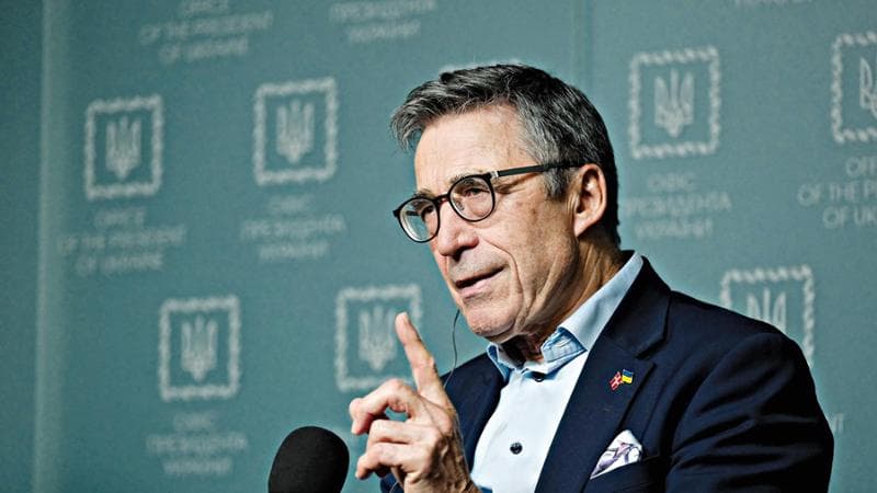 Rasmussen: “La Russia colpirà una nazione della NATO, le industrie automobilistiche devono fabbricare carri armati” 1
