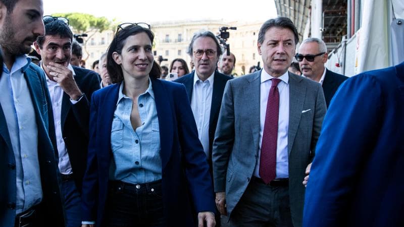 Schlein e Conte pressano: “È necessario un debito comune, ma l'esecutivo si ritira” 1