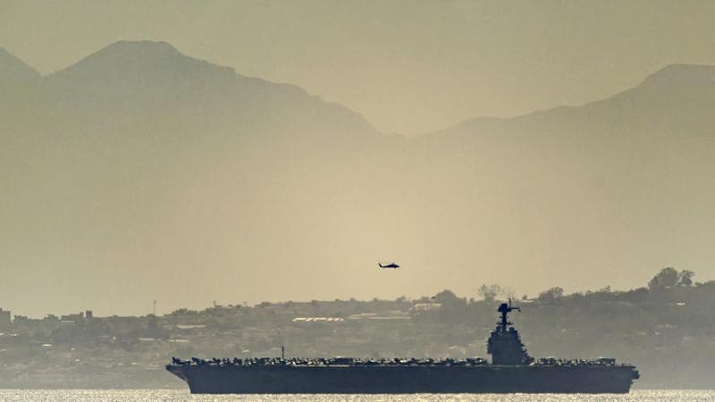 Tensione in Iran, un sottomarino russo si posiziona nel Mediterraneo per monitorare la portaerei Ford. 1