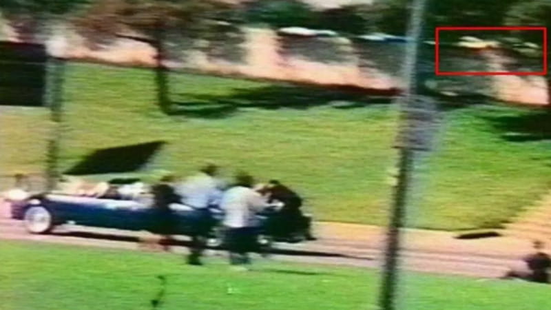 Un video amatoriale trascurato potrebbe riaprire il caso dell'omicidio di JFK, grazie all'ausilio dell'intelligenza artificiale. 1