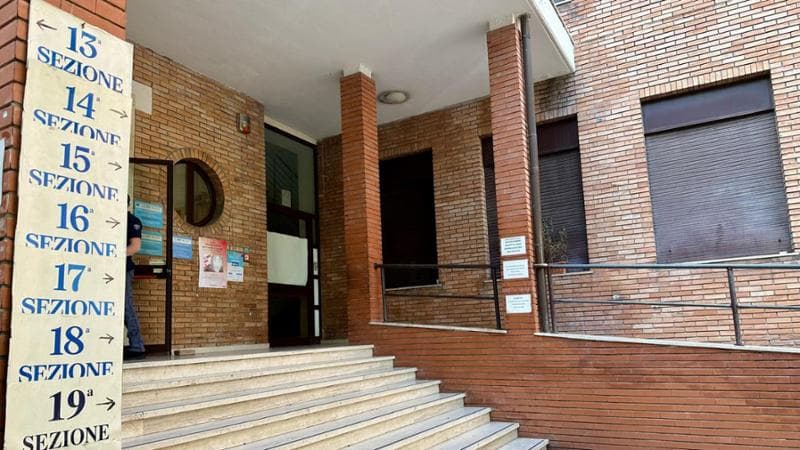 A Pescara si svolgeranno nuove elezioni per il sindaco, ma soltanto in 23 seggi; il centrosinistra punta a un cambiamento di risultato. 1