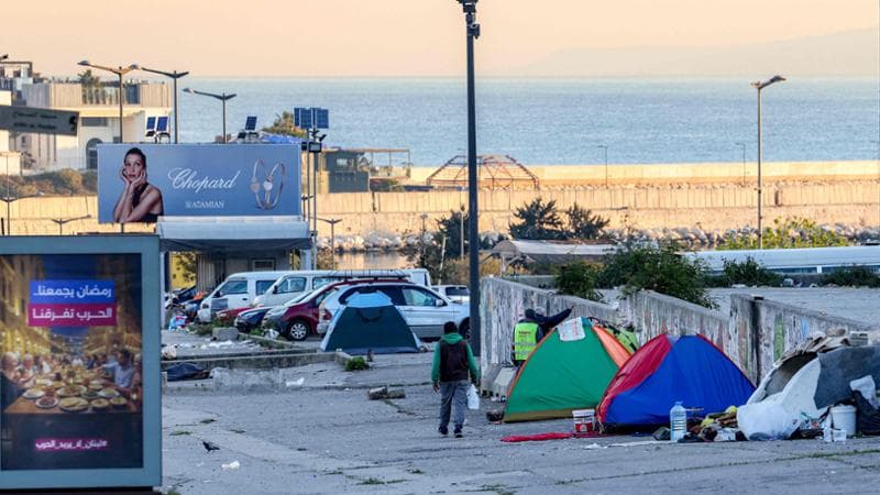 Attacchi aerei e fumi nocivi, nella conflitto si registrano duemila vittime e un milione di profughi. 1