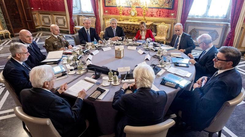 Consiglio Supremo della Difesa: l'Italia si astiene dal conflitto, pericolo di gravi atti terroristici. 2