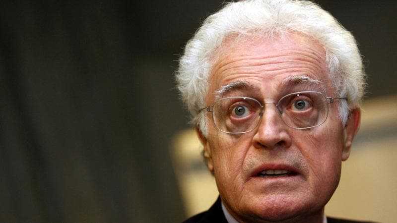 È deceduto l'ex primo ministro francese Lionel Jospin, noto per essere stato superato da Jean-Marie Le Pen. 2