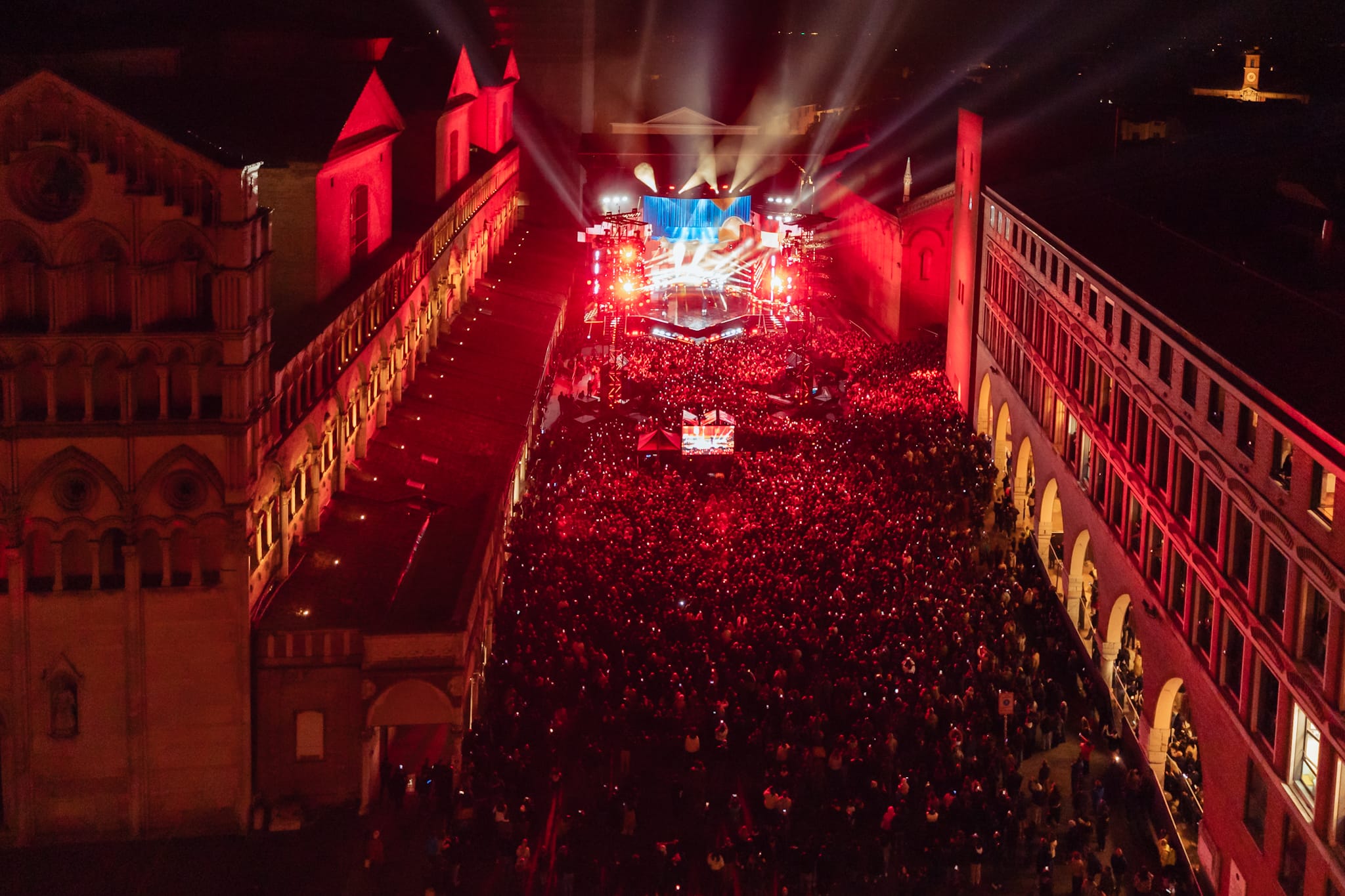 Dopo Battiti Live, è la volta del Super Karaoke. 17