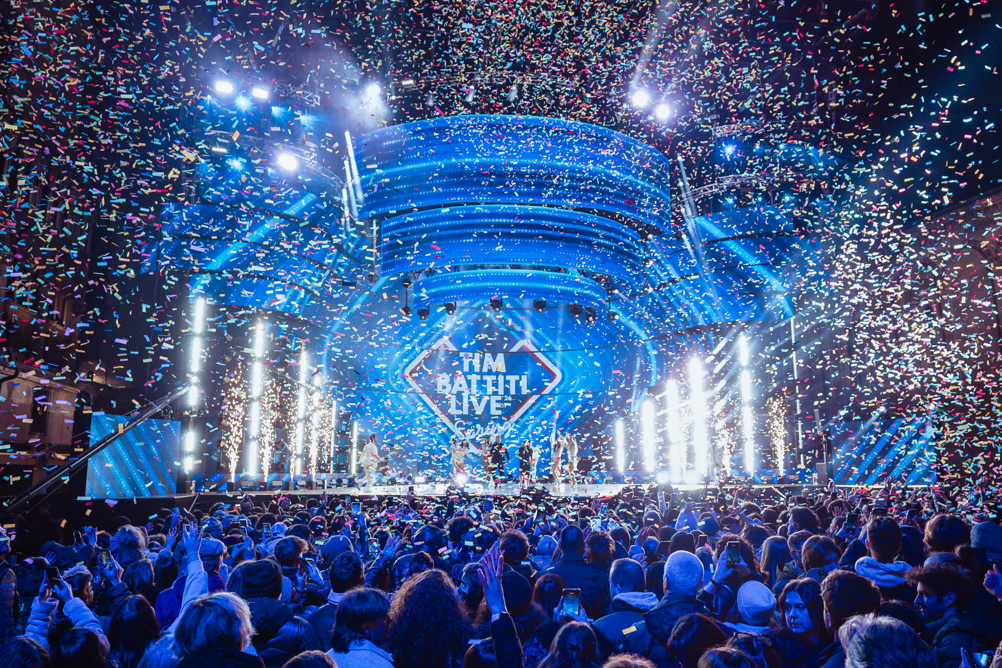 Dopo Battiti Live, è la volta del Super Karaoke. 15