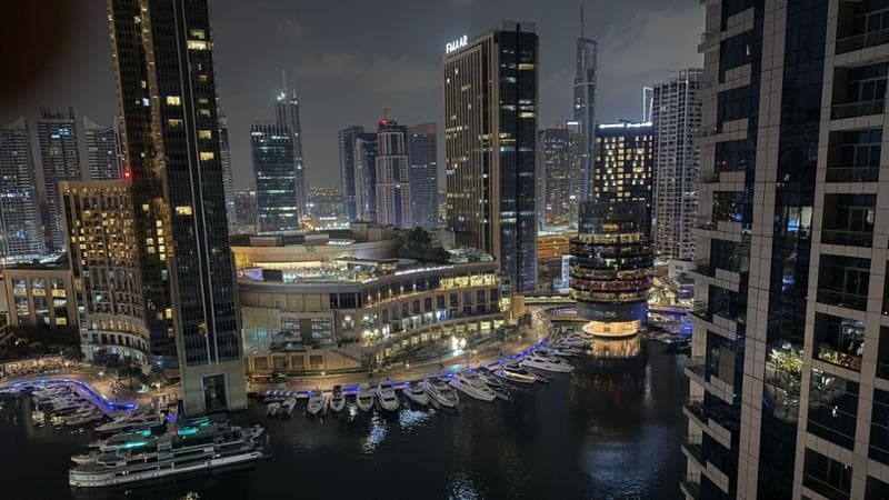 Dubai, da oasi di lusso a metropoli vulnerabile. “Durante il giorno si fa acquisto, ma la notte riemerge la paura” 1