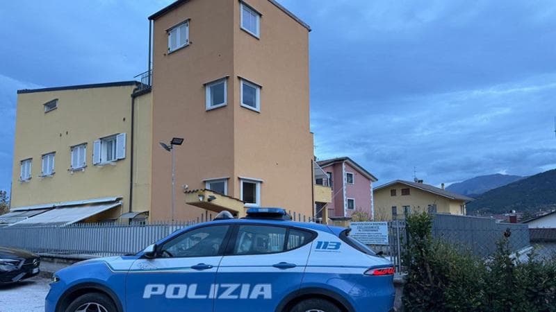 Edificio sorvegliato all'Aquila, inquilini registrati senza il loro consenso dal 2019. 1