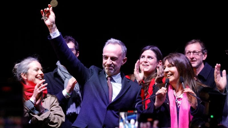 Emmanuel Grégoire, il nuovo primo cittadino socialista di Parigi, frena l'ascesa delle forze di destra. 2