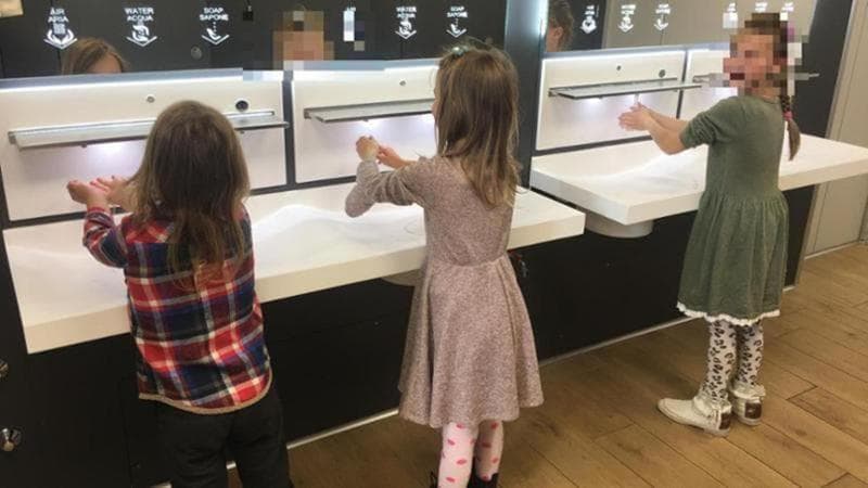 Famiglia nel bosco, il rapporto dell'assistente: "Si considera la sospensione delle videochiamate con la madre" 3