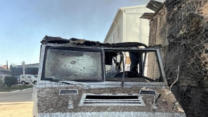 Forze armate italiane, detriti di un razzo impattano sulla base Unifil. Preoccupazione anche a Baghdad. 2