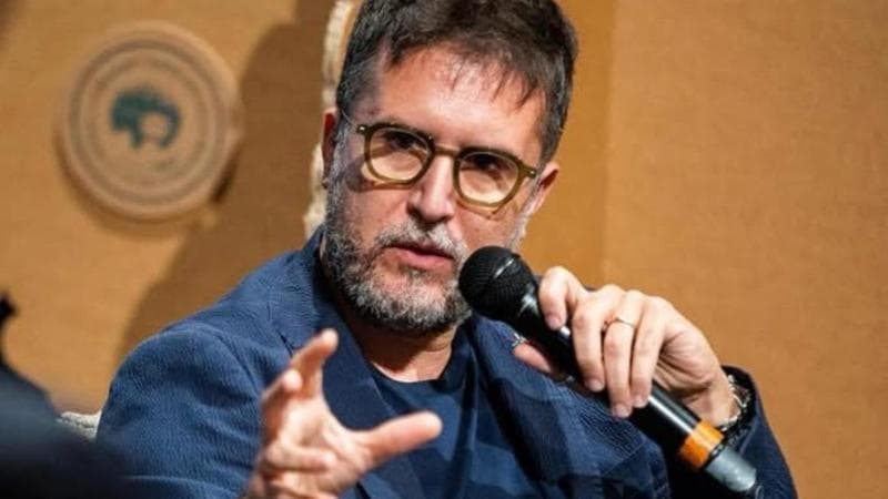 Giuseppe Lavenia: “Le parole tra monotonia e delusione, la sua ira si è trasformata in obiettivo” 2