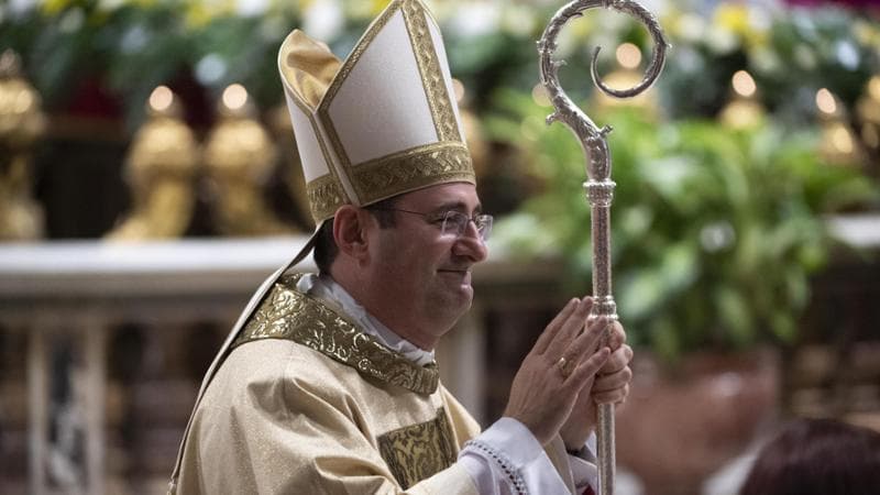 Il Papa nomina il nuovo "ministro dell'Interno" della Santa Sede: si tratta dell'arcivescovo di Bergamo, Rudelli. 3