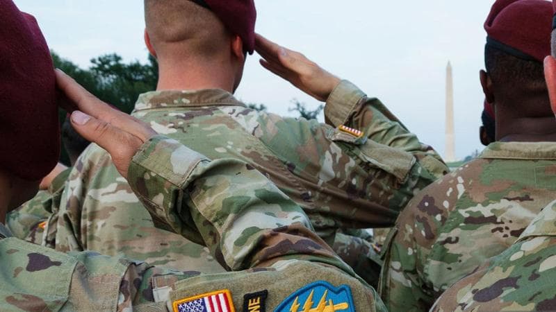 Il Pentagono invia 3.000 paracadutisti nel Golfo. Attacco alla centrale nucleare di Bushehr. 2