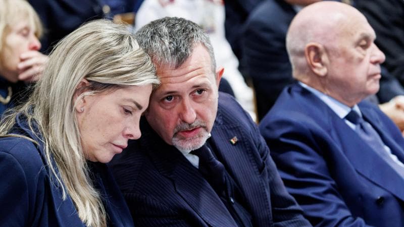 Il rifiuto colpisce l'esecutivo: Delmastro e Bartolozzi si dimettono. Meloni: “Anche Santanchè deve andare” 2