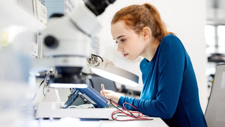 In Italia, il settore della formazione online ha un valore di 2,7 miliardi e impiega 11mila persone. 2