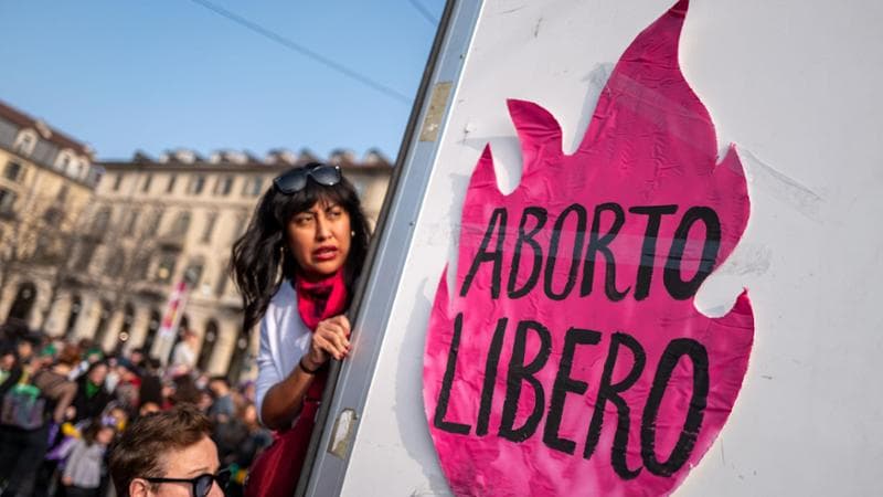 Interruzione di gravidanza, dati costanti. Il 60% delle donne opta per il metodo farmacologico. 2