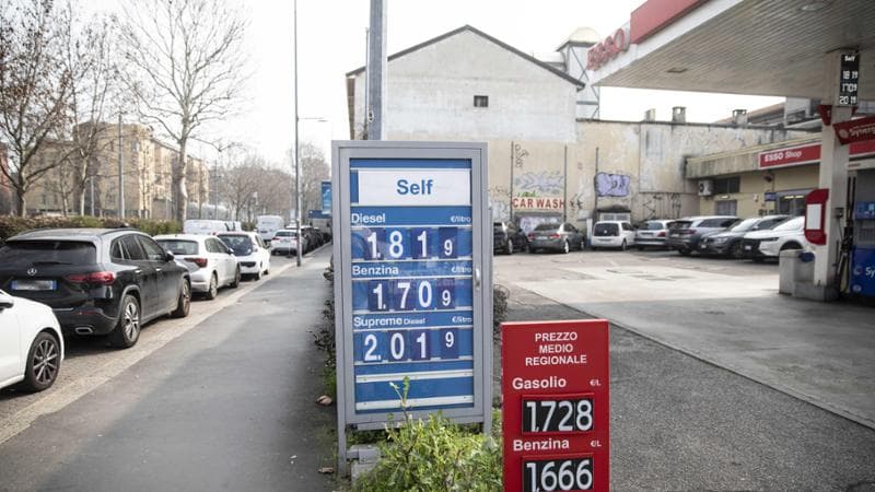 Iran, in Italia la Finanza interviene per contrastare la speculazione sui combustibili 1