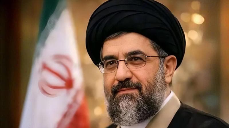 Iran, Mojtaba Khamenei designato come nuova Guida suprema. Larijani: “Continuiamo a rimanere uniti” 1