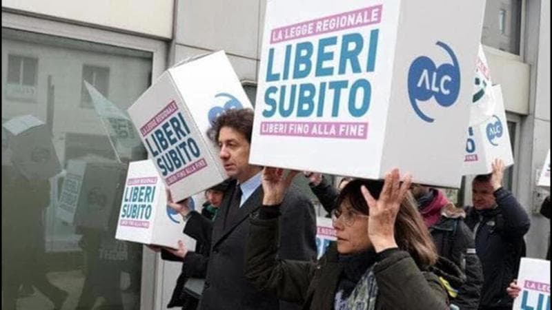 La Corte Costituzionale: “Il Parlamento deve intervenire sul suicidio assistito”. Tuttavia, al Senato non ci sono progressi. 2