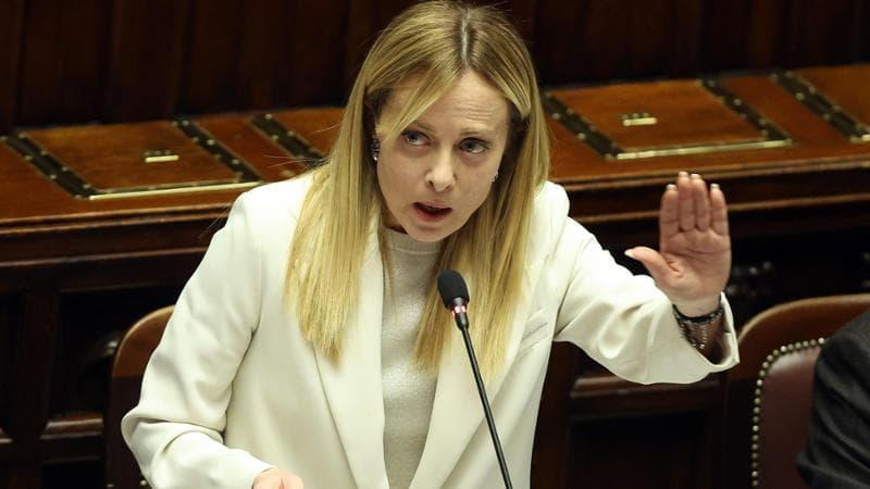 "Le opposizioni chiedono a Meloni di illustrare la posizione del governo dopo il referendum e le dimissioni" 3