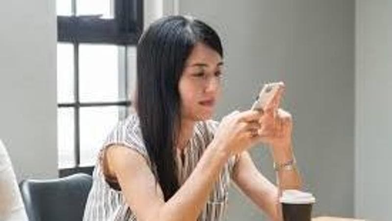 "Limitazione a 2 ore giornaliere di utilizzo dello smartphone". Il Giappone spaccato sul recente divieto per giovani e adulti. 3