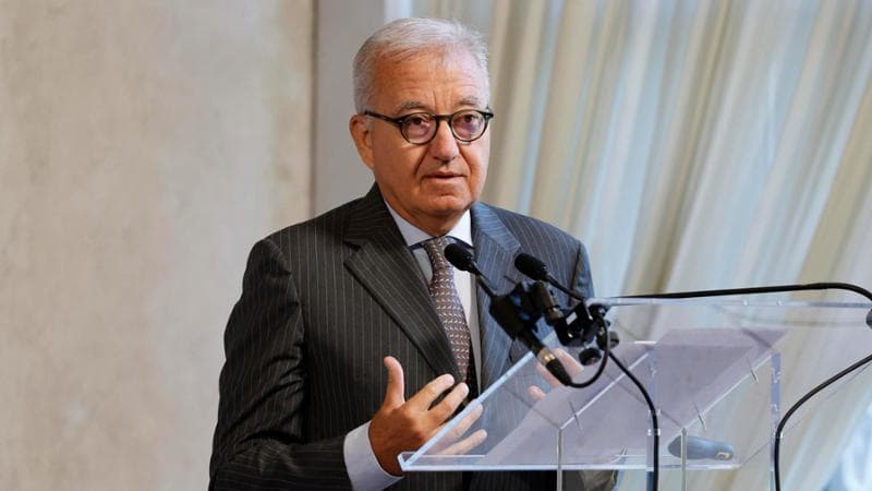 Mantovano su Crosetto a Dubai: “I viaggi privati dei ministri non sono sotto osservazione da parte dell'intelligence” 1