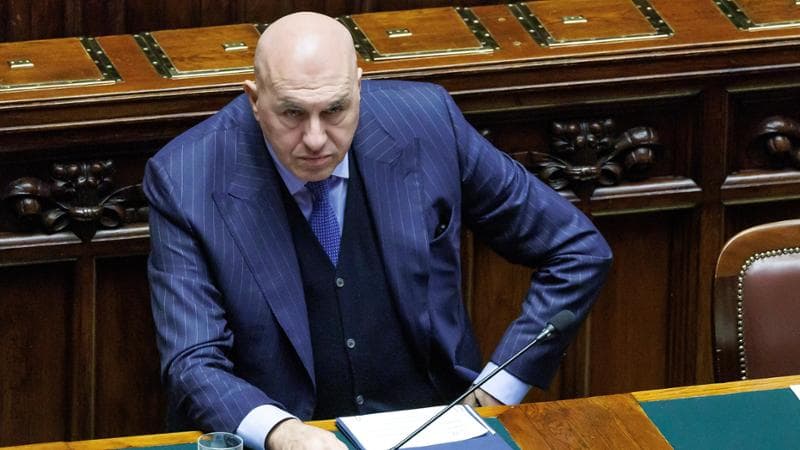 Mantovano su Crosetto a Dubai: “I viaggi privati dei ministri non sono sotto sorveglianza da parte dell'intelligence” 1