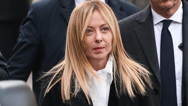 Meloni, momenti di tensione per il referendum. Aumenta l'importanza della questione, in gioco la legge elettorale. 2