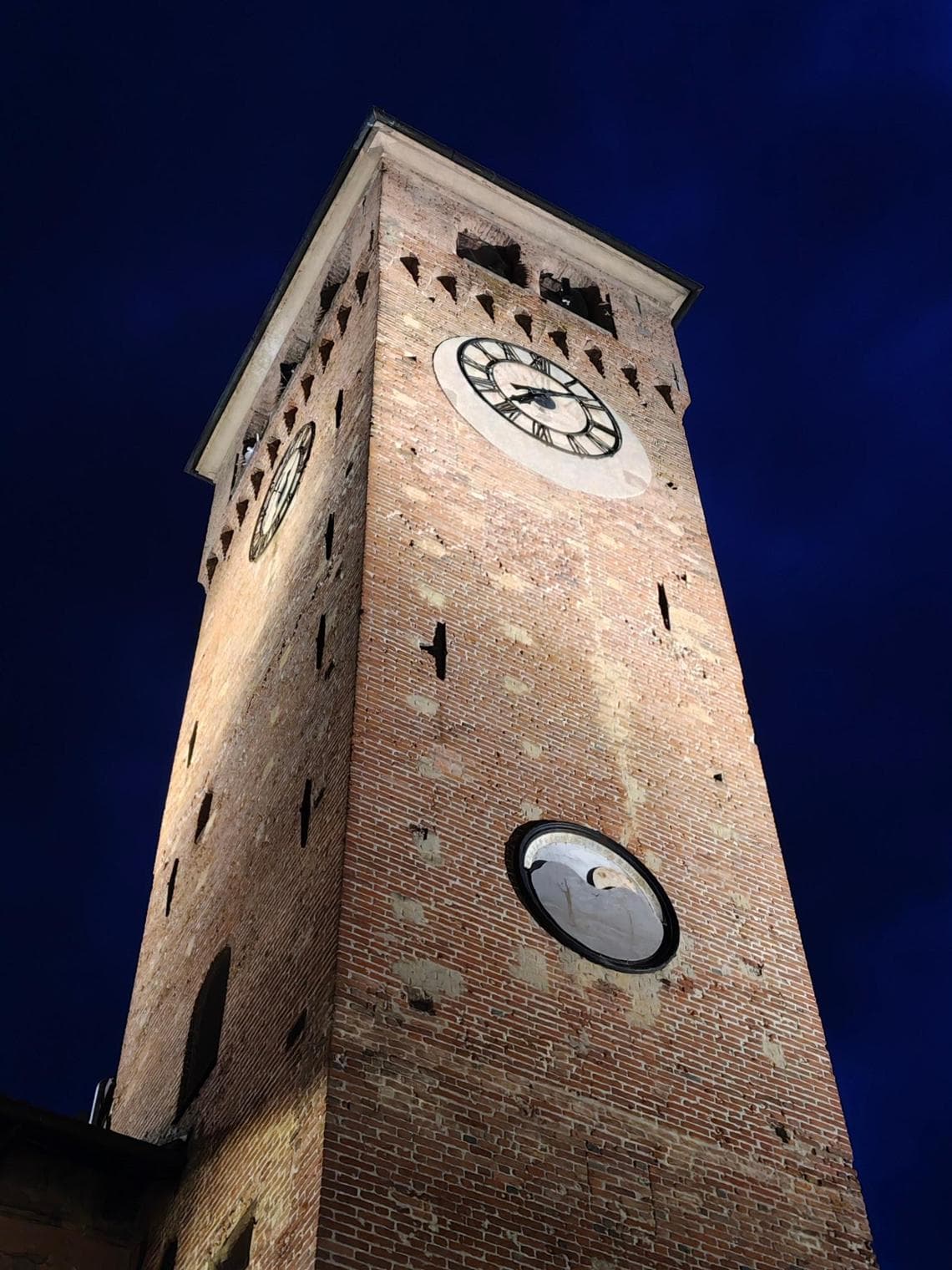 Nothing (4a) pro, la valutazione: il design impressiona, ma la sua forza risiede nell'armonia. 4