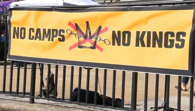 Numerosi fondi contro le politiche di Trump 1