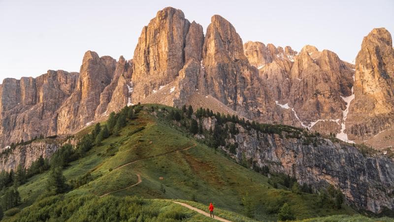 Nuove misure per il turismo sostenibile: istituzione della Ztl a passo Gardena nelle Dolomiti. 2