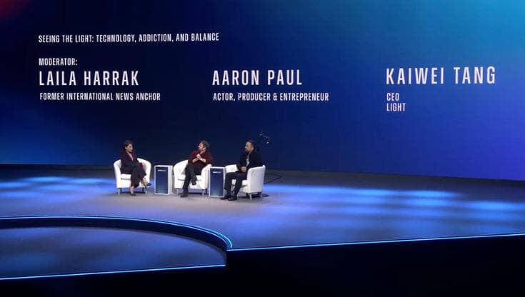 Per combattere la dipendenza da smartphone, ecco il cellulare semplice da utilizzare il meno possibile. 1