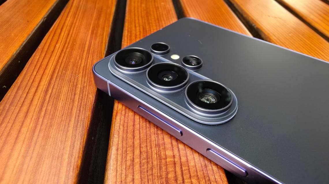 Recensione del Samsung Galaxy S26 Ultra: il Privacy Display rivoluziona l'esperienza. 8