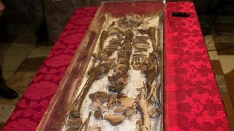 San Francesco di Assisi, conclusa la celebrazione delle reliquie: 370 pellegrini in un mese. 2