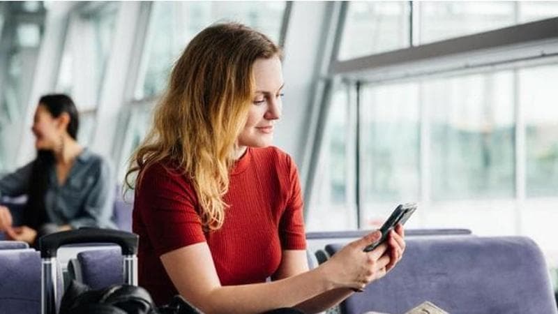 Se l'intelligenza artificiale pianifica il viaggio, l'agente diventa virtuale: l'importante è che non vi conduca in un luogo inesistente. 1