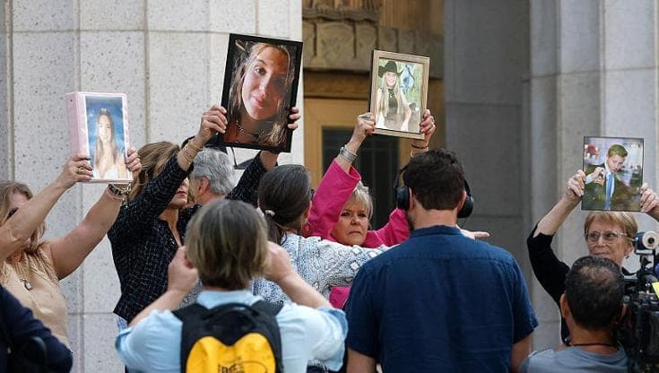 Social network e "dipendenza": la decisione di Los Angeles solleva più domande che chiarimenti. 3