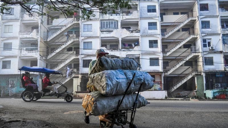 Trattative tra Stati Uniti e Cuba per prevenire il crollo dell'isola priva di risorse petrolifere. 2