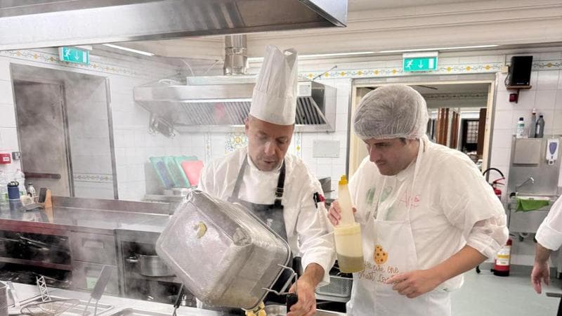 “Un biscotto per il capo dello Stato”, il gruppo di giovani con disabilità impegnato in un corso di cucina al Quirinale 1