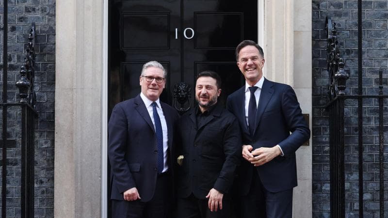 Zelensky, il timore del ritiro. Putin teme offensive e limita l'accesso al web. 2