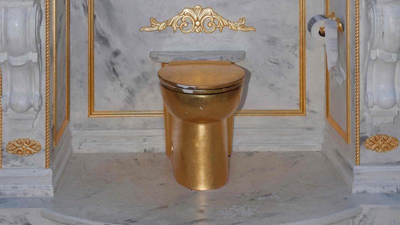 Acqua, sculture e opere d'arte: a Washington la protesta contro Trump si esprime anche attraverso la guerrilla art. 2