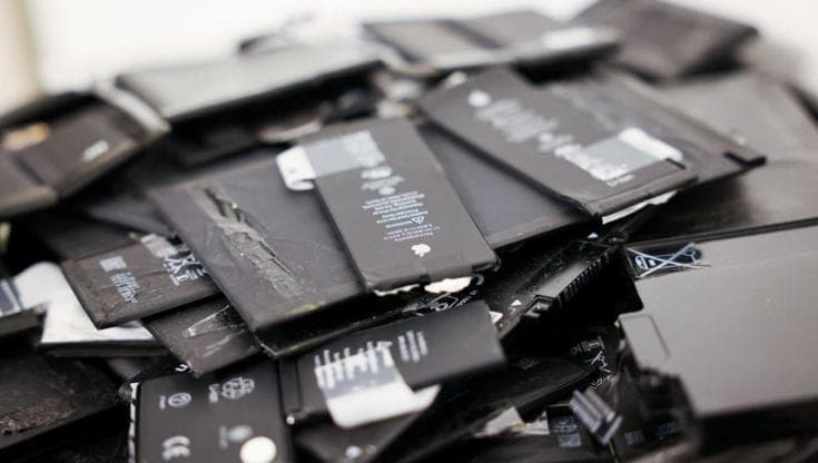 Batterie intercambiabili per smartphone, computer e tablet: novità a partire dal 2027 2