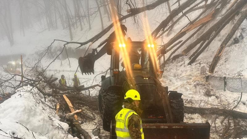 Bloccati nell'albergo, la tragedia di Rigopiano 2
