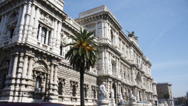 Broker sotto accusa per frode. La Cassazione revoca la misura di messa alla prova per Stradiotto. 1