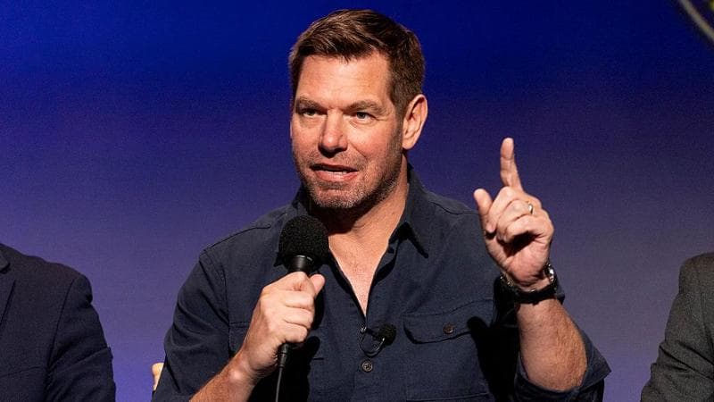 California, il candidato democratico Eric Swalwell si dimette dopo accuse di violenza sessuale. 2