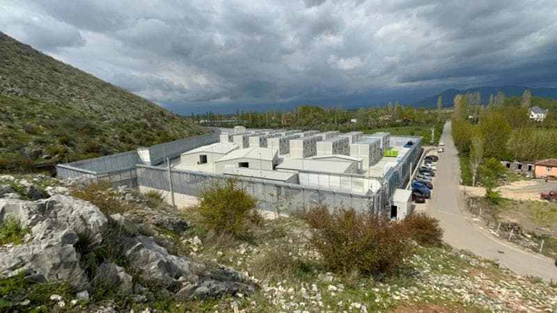 Centri in Albania, parere favorevole dell'avvocato generale della Corte Ue: “È necessario proteggere i diritti dei migranti”. Meloni: proseguiamo in questa direzione. 2