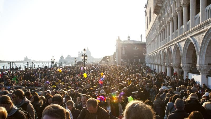 Città simili e distanti: la standardizzazione turistica delle mete per selfie. 2