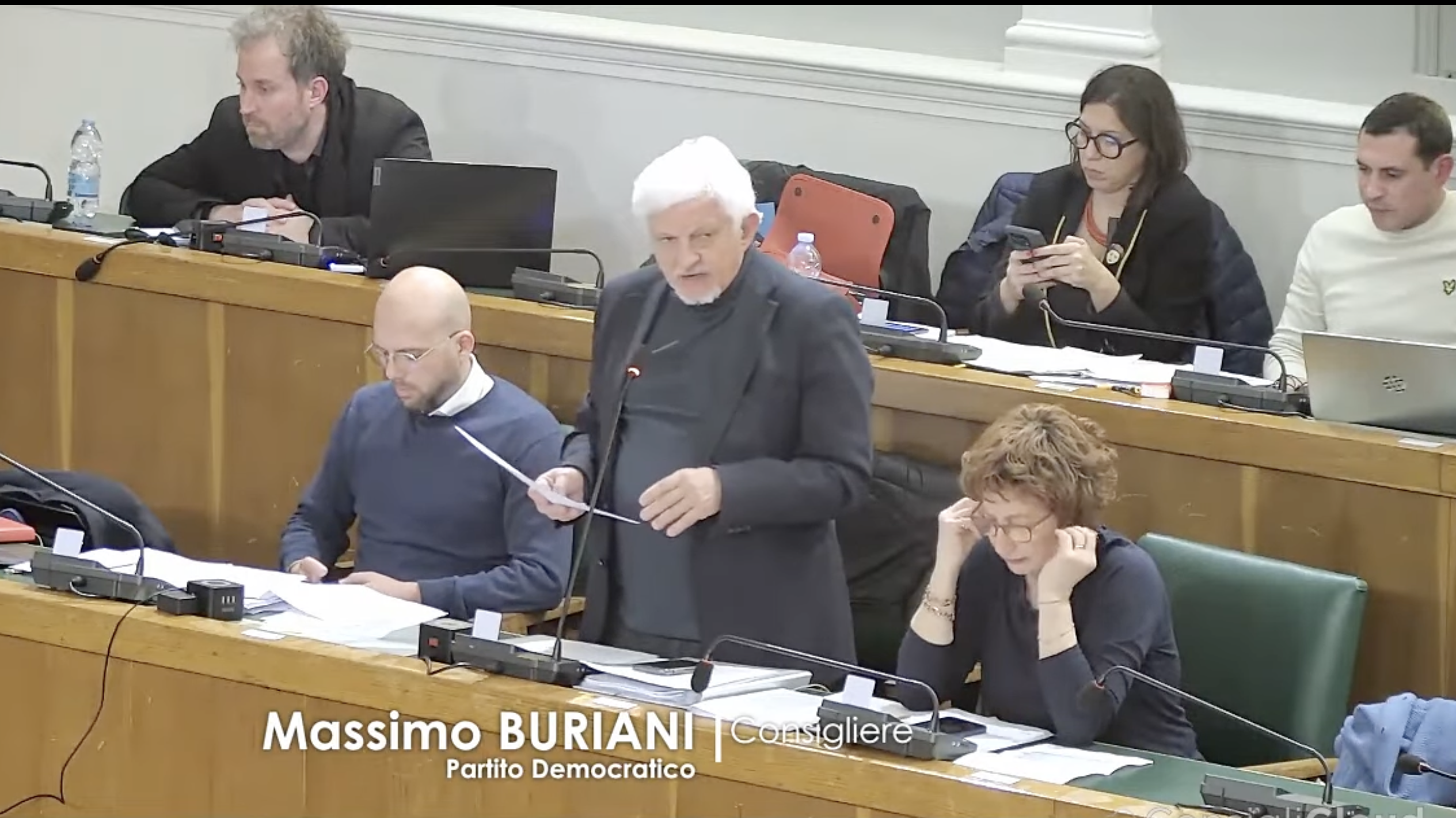 Conflitto in Iran. L'opposizione supera il diniego generale. 1