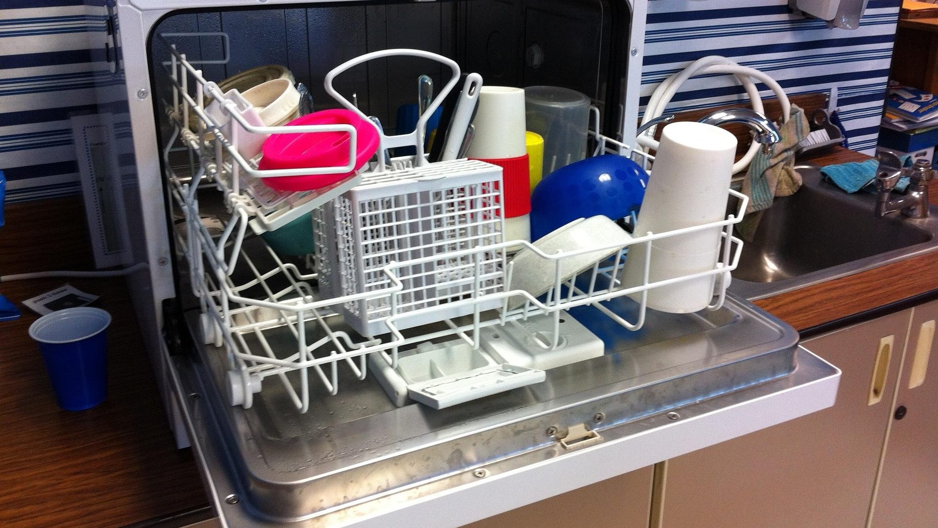 Consumi durevoli, Ferrara registra un calo superiore alla media dell'Emilia-Romagna. 1